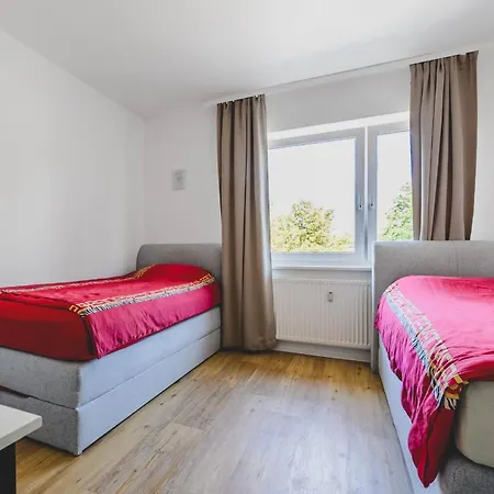 Lägenhet 5-Room Apartment In Mittelfeld Near Hannover Exhibition Centre *