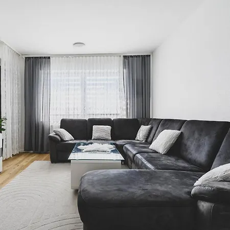 5-zimmer-wohnung Naehe Messe *