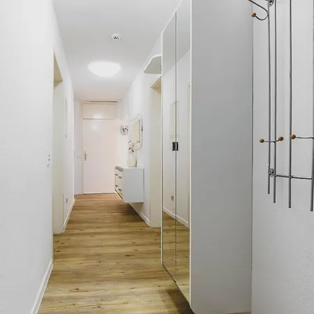 5-zimmer-wohnung Naehe Messe Lejlighed *